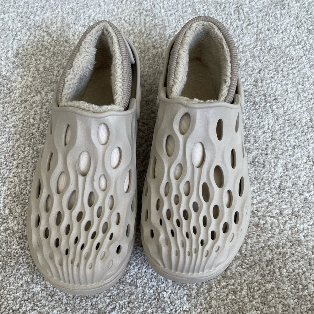 Unisex Beige Slip-On Shoes